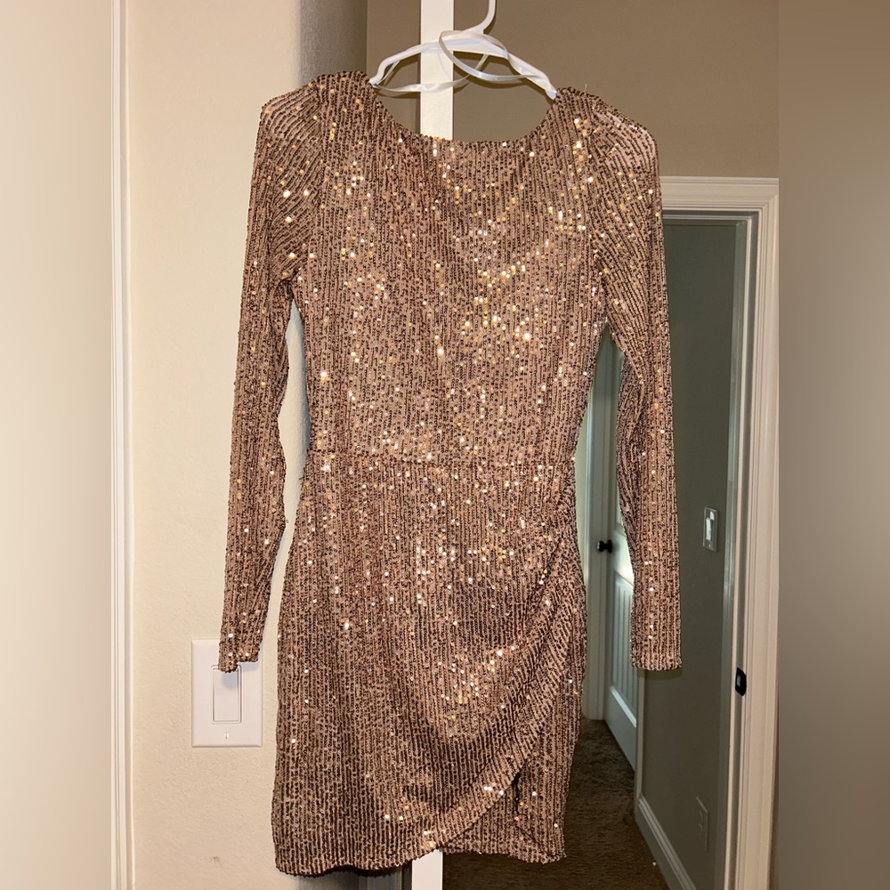 Windsor Rose Gold Sequin Homecoming Dress Size 5/6 - Picture 2 of 6